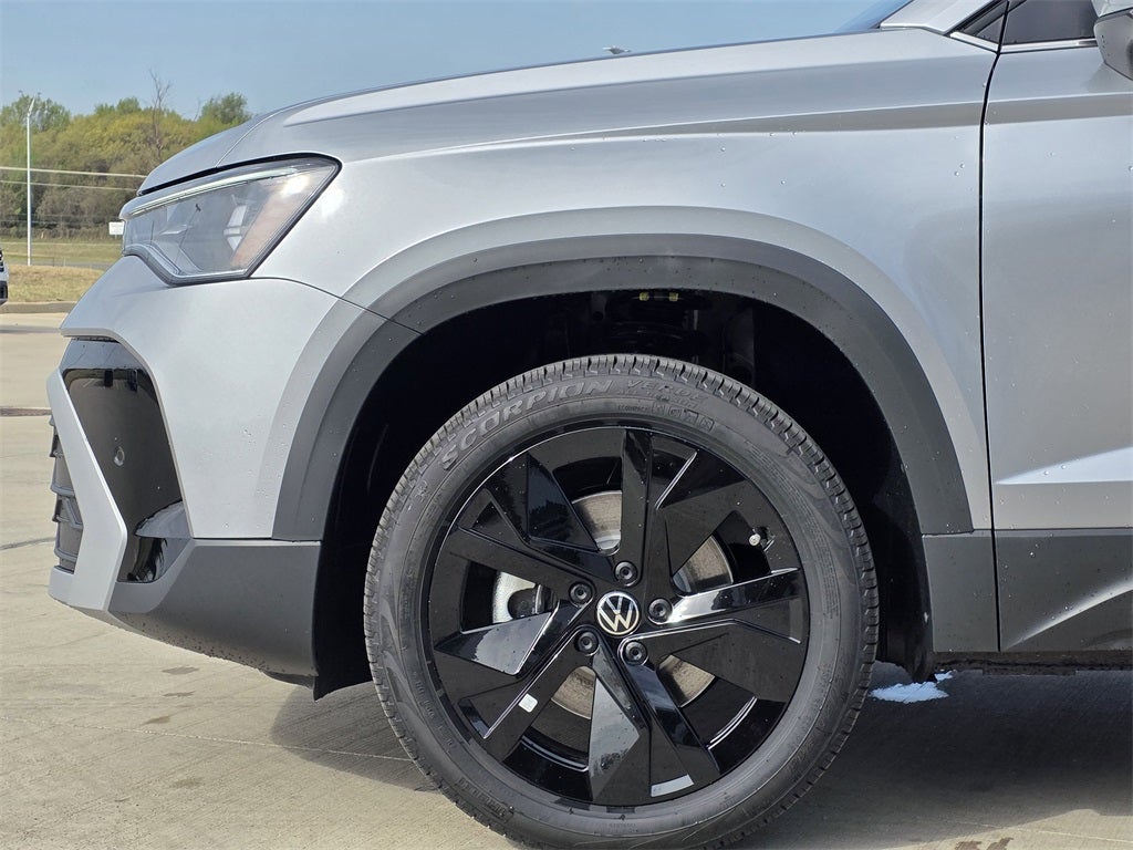 2025 Volkswagen Taos 1.5T SE