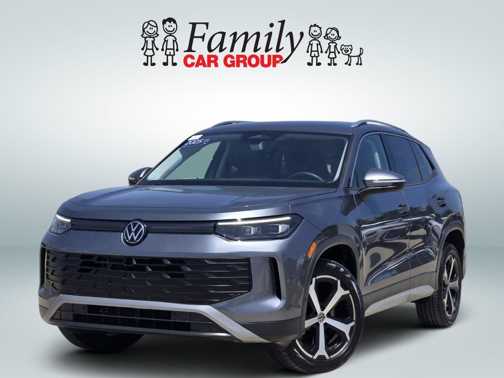 2025 Volkswagen Tiguan 2.0T SE