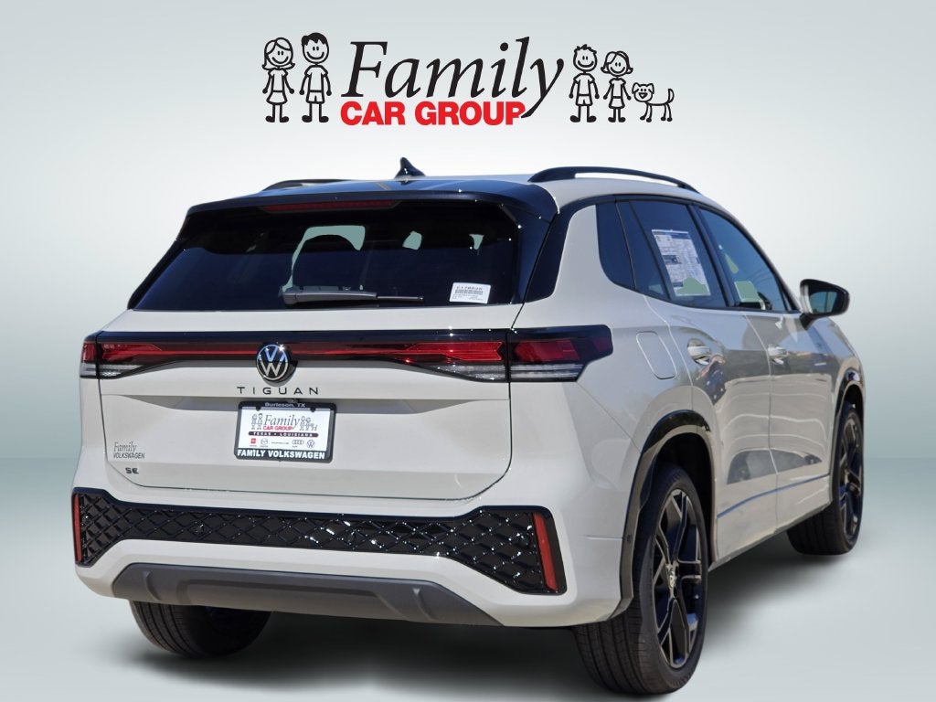 2026 Volkswagen Tiguan SE R-Line Black
