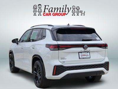 2026 Volkswagen Tiguan 2.0T SE R-Line Black
