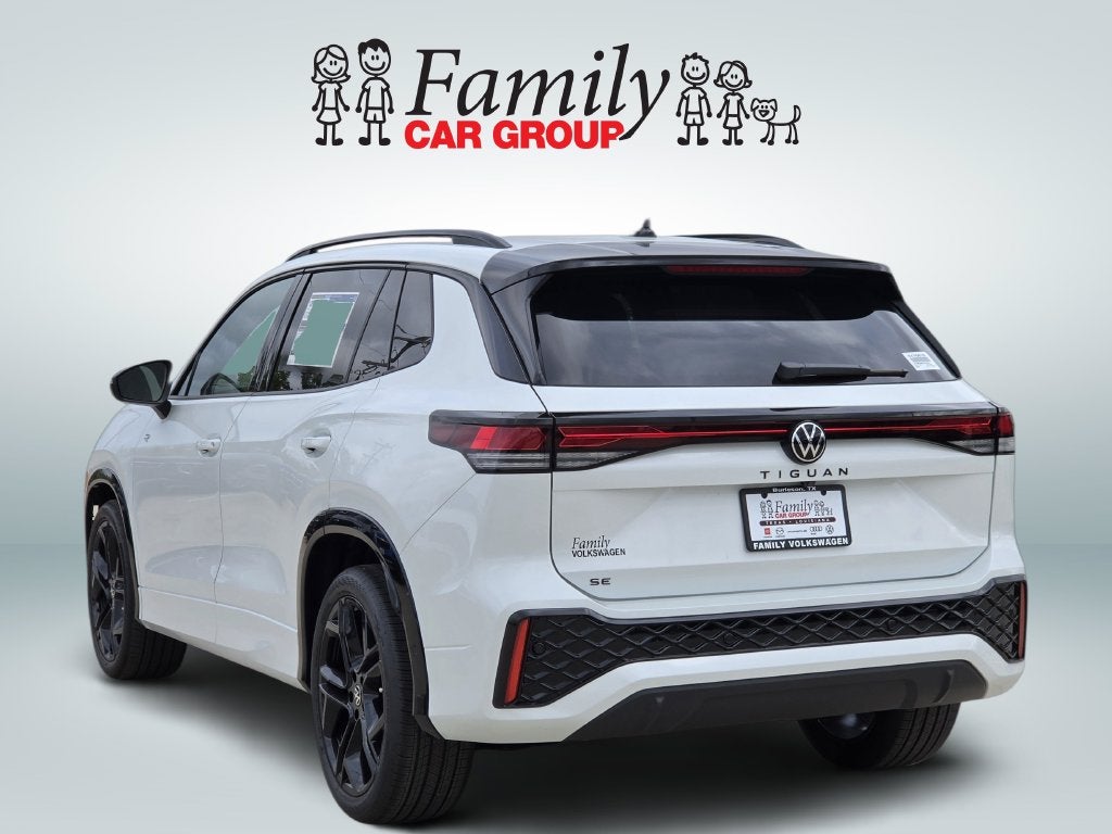 2026 Volkswagen Tiguan 2.0T SE R-Line Black