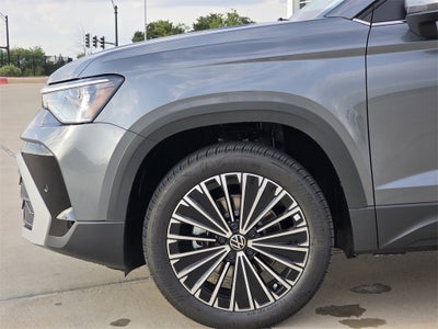 2025 Volkswagen Taos 1.5T SE