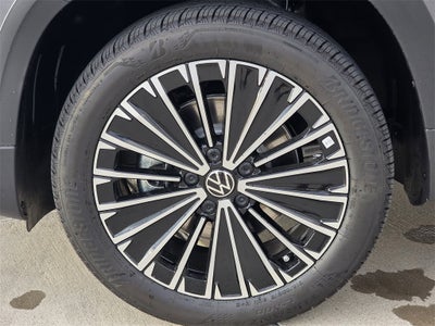 2025 Volkswagen Taos 1.5T SE