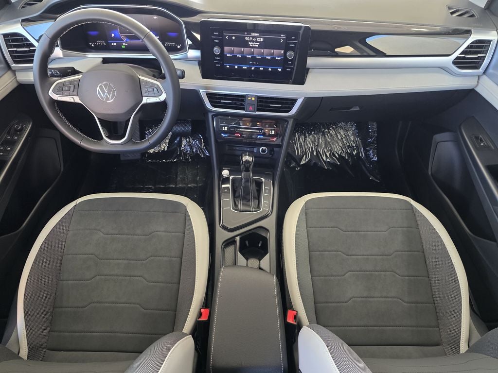 2026 Volkswagen Taos 1.5T SE
