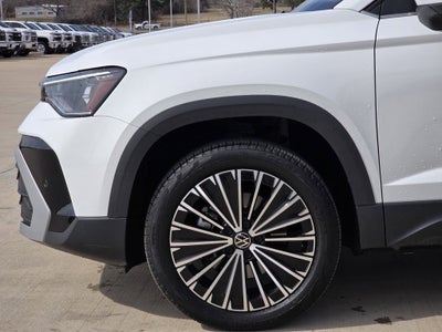 2025 Volkswagen Taos 1.5T SE