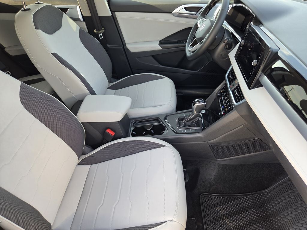 2027 Volkswagen Taos 1.5T SE