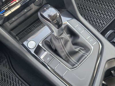 2027 Volkswagen Taos 1.5T SE