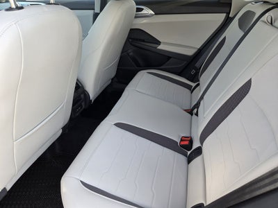 2027 Volkswagen Taos 1.5T SE