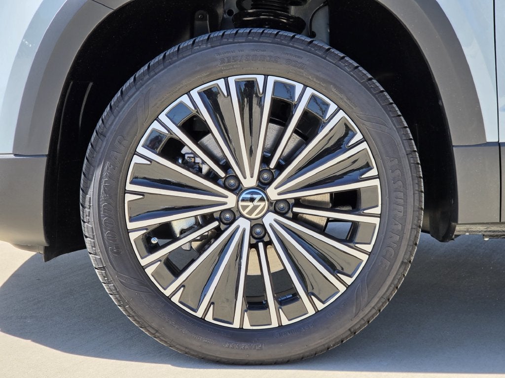 2027 Volkswagen Taos 1.5T SE