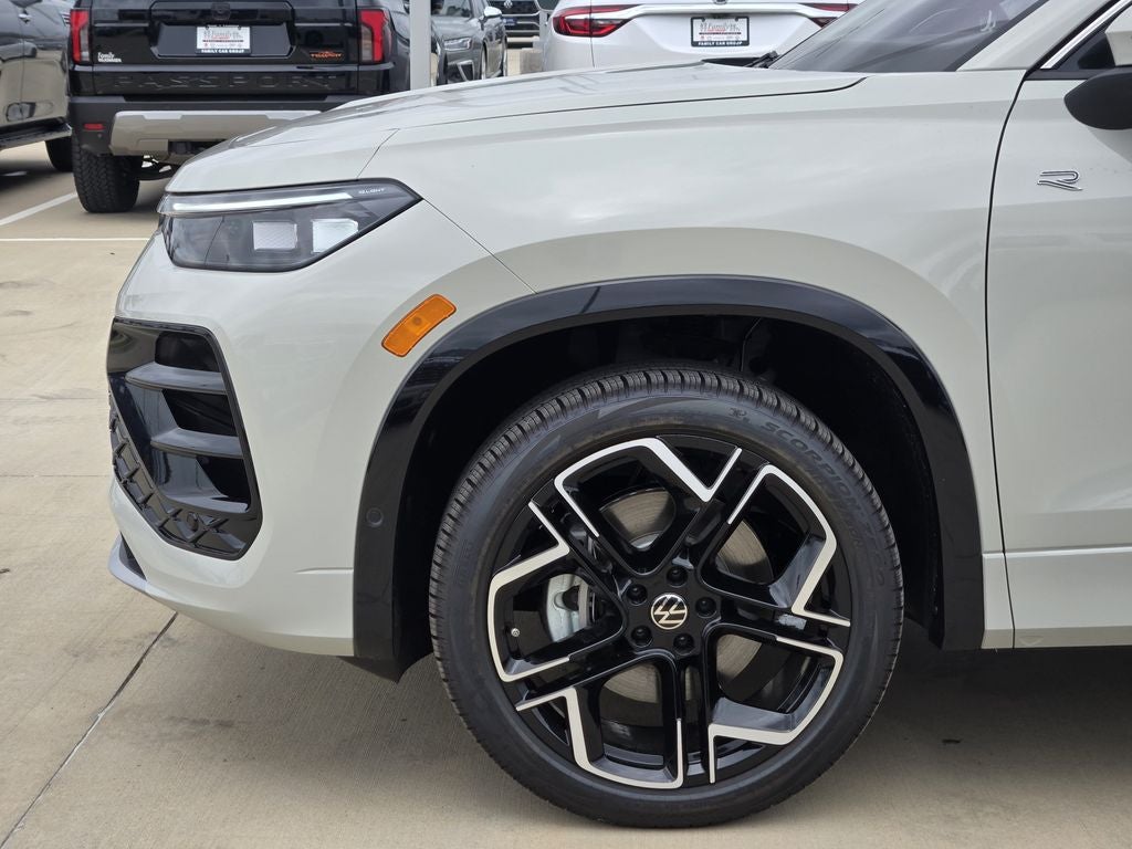 2026 Volkswagen Tiguan 2.0T SEL R-Line Turbo