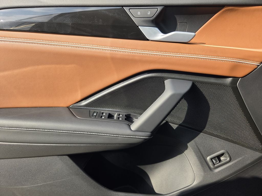 2026 Volkswagen Tiguan 2.0T SEL R-Line Turbo