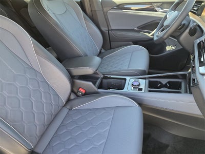 2026 Volkswagen Tiguan 2.0T SEL R-Line