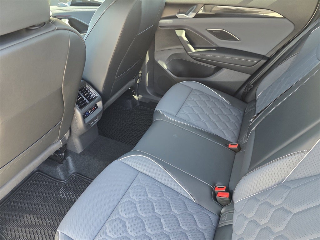 2026 Volkswagen Tiguan 2.0T SEL R-Line