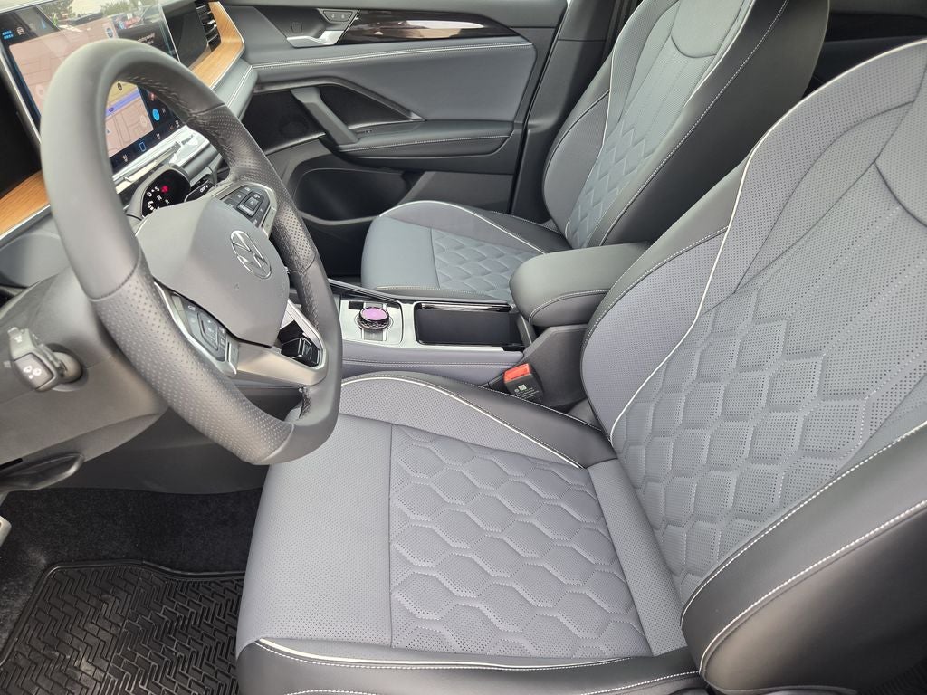 2026 Volkswagen Tiguan 2.0T SEL R-Line Turbo