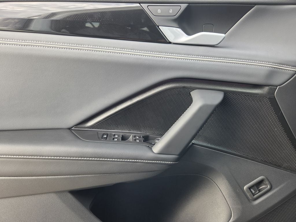 2026 Volkswagen Tiguan 2.0T SEL R-Line Turbo
