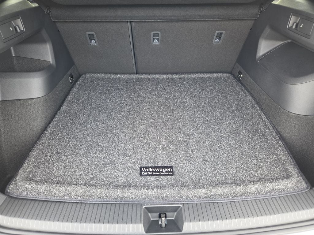 2026 Volkswagen Tiguan 2.0T SEL R-Line Turbo