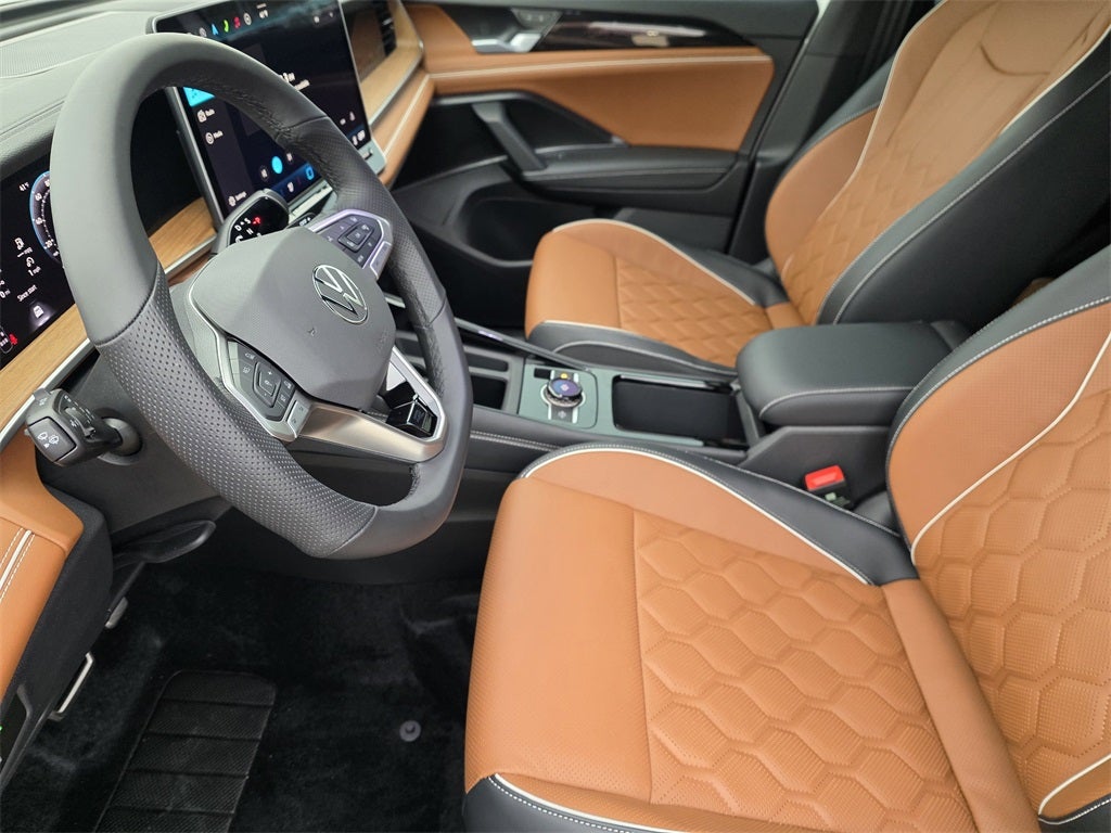 2026 Volkswagen Tiguan 2.0T SEL R-Line