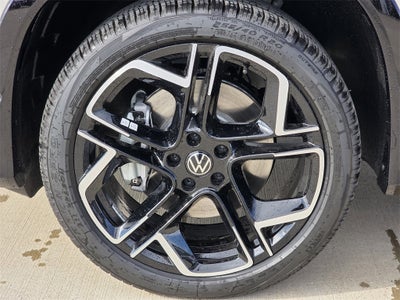 2026 Volkswagen Tiguan 2.0T SEL R-Line