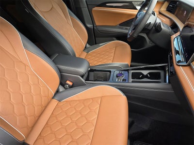 2026 Volkswagen Tiguan 2.0T SEL R-Line