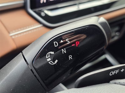 2026 Volkswagen Tiguan 2.0T SEL R-Line