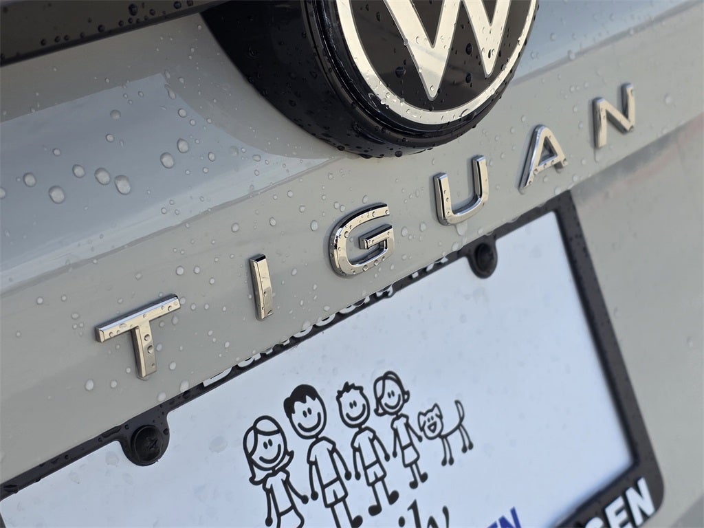 2026 Volkswagen Tiguan 2.0T SEL R-Line