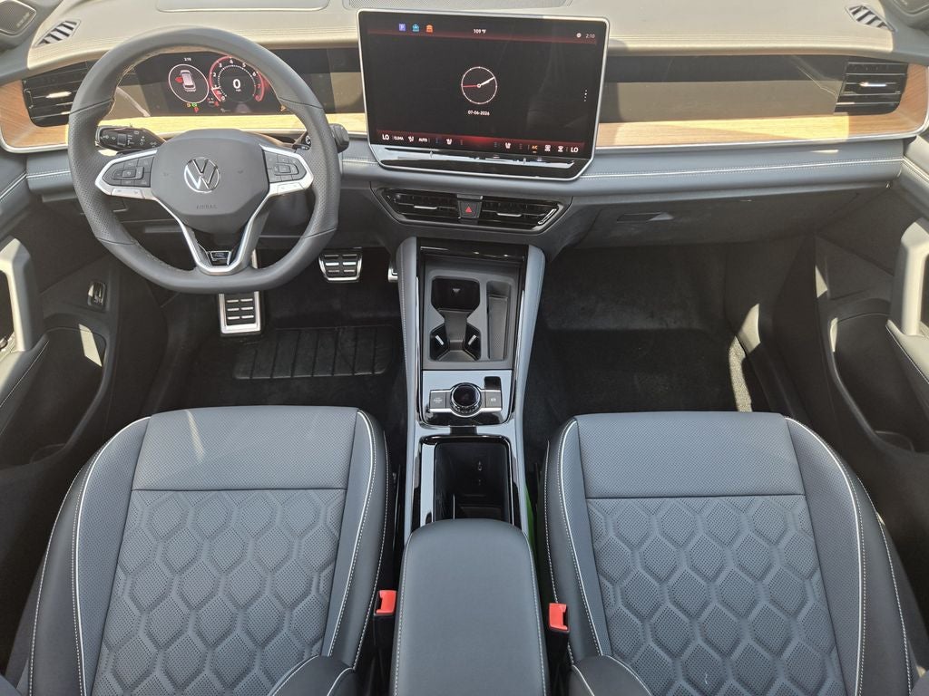 2026 Volkswagen Tiguan 2.0T SEL R-Line Turbo