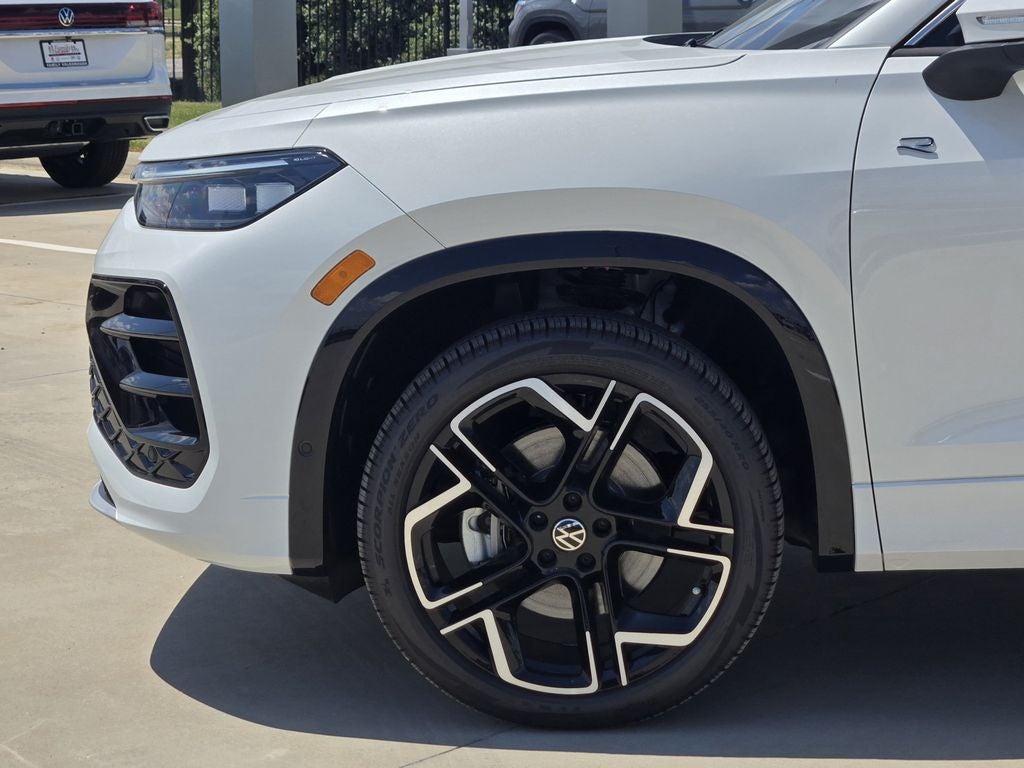 2026 Volkswagen Tiguan 2.0T SEL R-Line Turbo