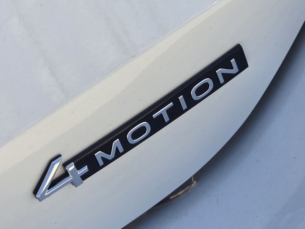2026 Volkswagen Tiguan 2.0T SEL R-Line Turbo