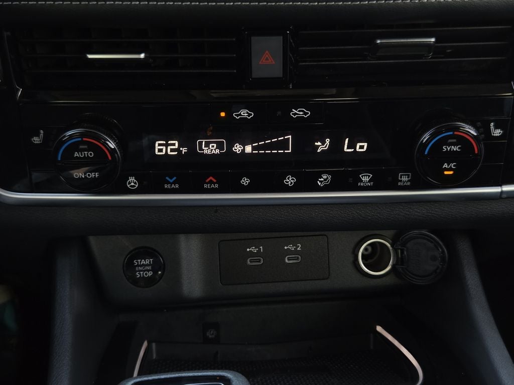 2025 Nissan Rogue SL