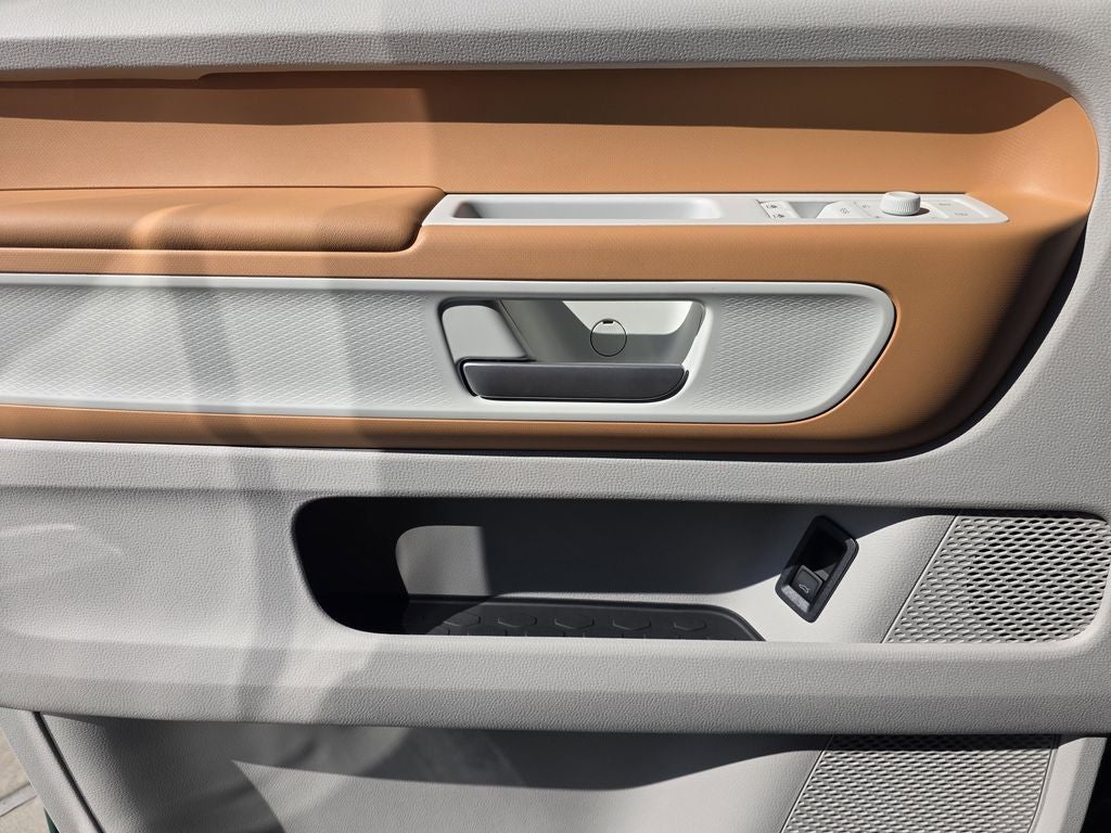 2025 Volkswagen ID. Buzz Pro S Plus