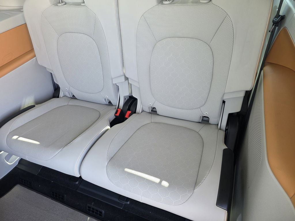 2025 Volkswagen ID. Buzz Pro S Plus