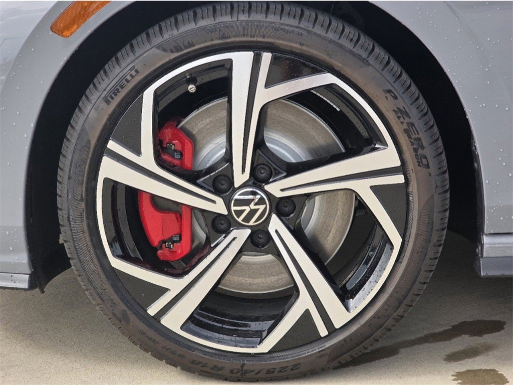 2025 Volkswagen Golf GTI 2.0T SE