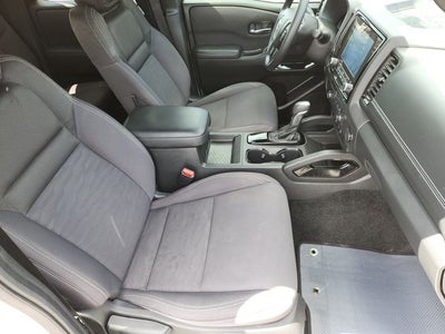 2023 Nissan Frontier SV