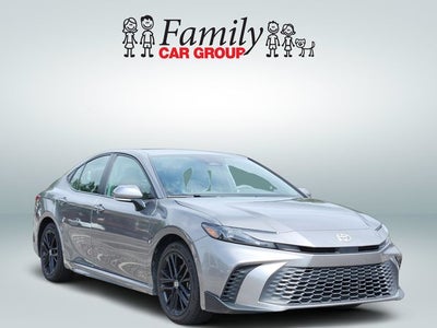 2025 Toyota Camry SE