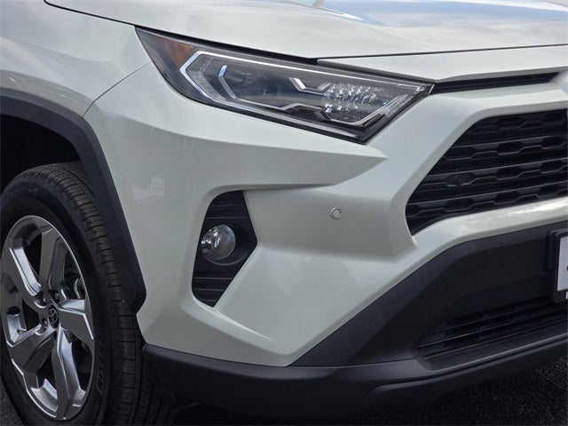 2021 Toyota RAV4 Hybrid XLE Premium