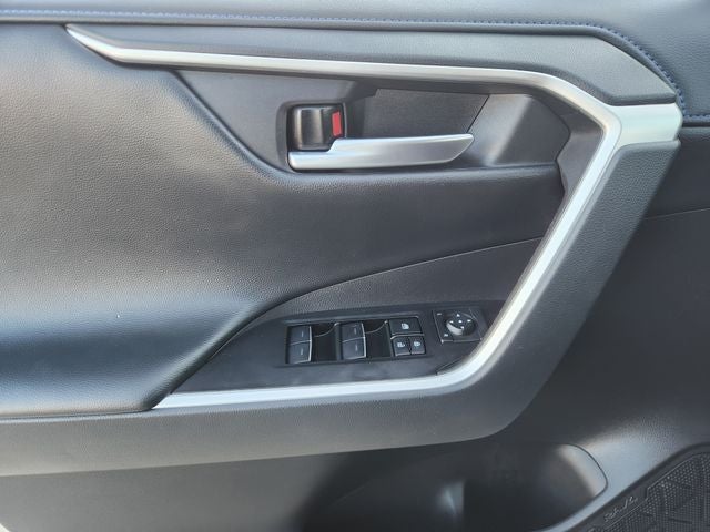 2025 Toyota RAV4 Hybrid XSE