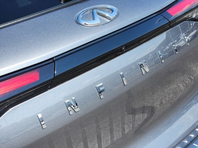 2022 INFINITI QX60 LUXE