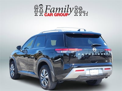 2024 Nissan Pathfinder SL