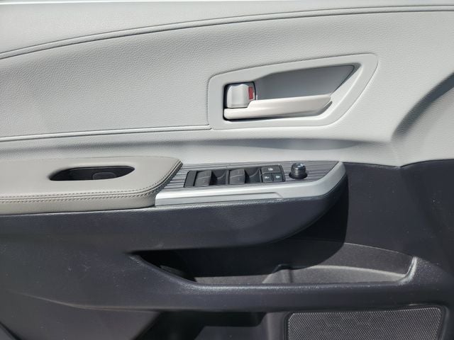2025 Toyota Sienna LE 8 Passenger