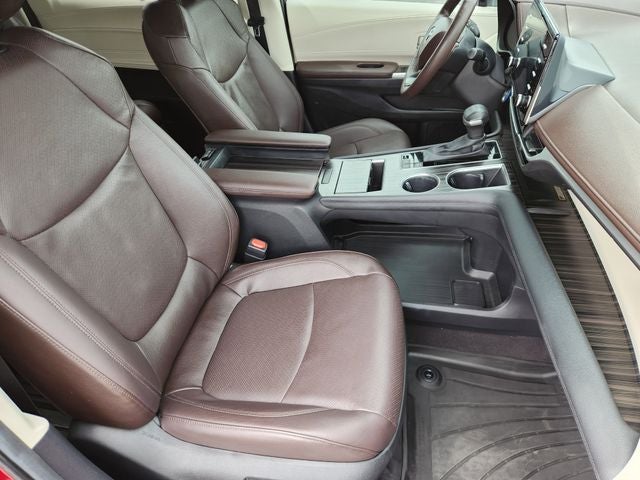 2024 Toyota Sienna Platinum 7 Passenger