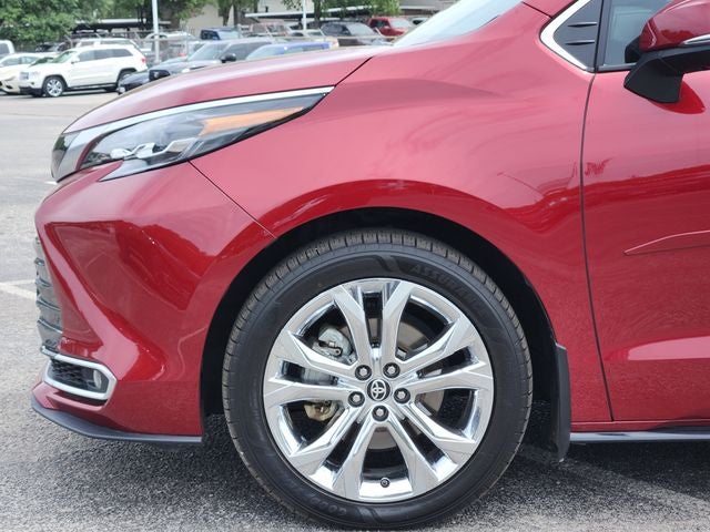 2024 Toyota Sienna Platinum 7 Passenger