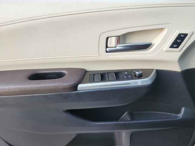 2021 Toyota Sienna Platinum 7 Passenger