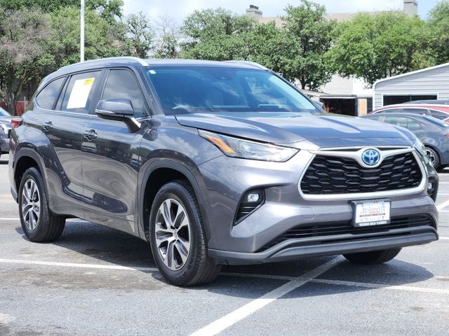 2023 Toyota Highlander Hybrid XLE