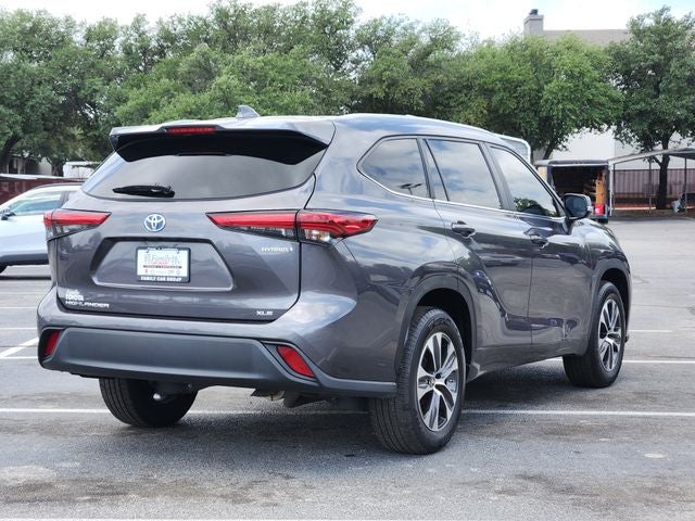 2023 Toyota Highlander Hybrid XLE