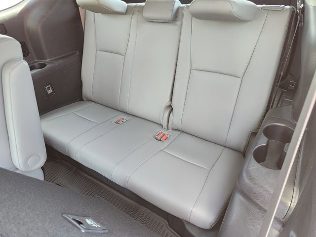 2025 Toyota Highlander Hybrid XLE