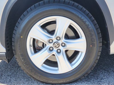 2025 Toyota Highlander LE