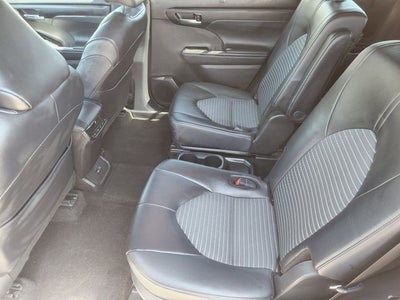 2025 Toyota Highlander XSE