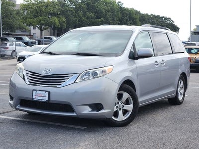 2015 Toyota Sienna LE