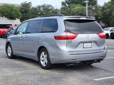 2015 Toyota Sienna LE