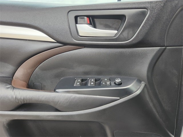 2016 Toyota Highlander XLE V6